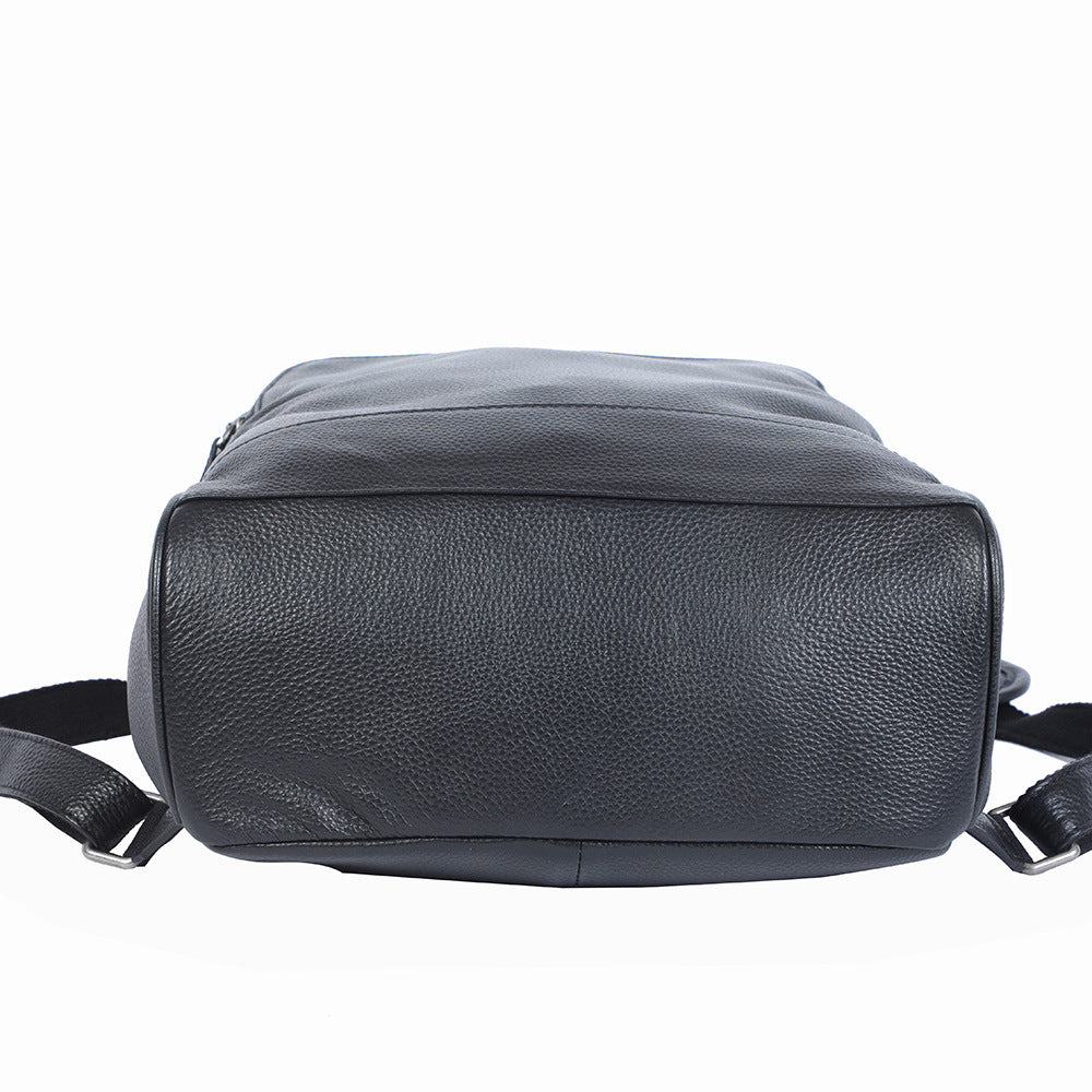 Mochila Urbana Essential em Couro Macio