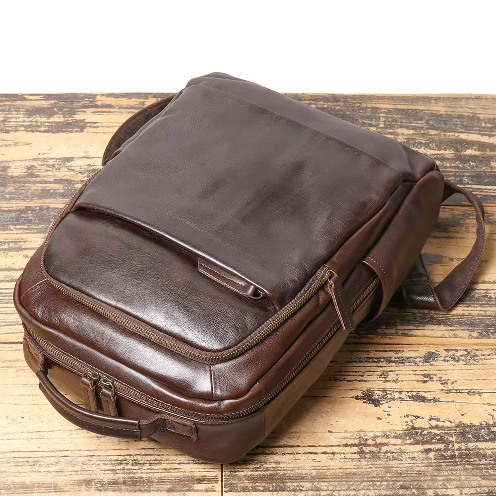 Mochila de Couro Com Alça Arqueada e Bolsos Extras Para Notebook Axton